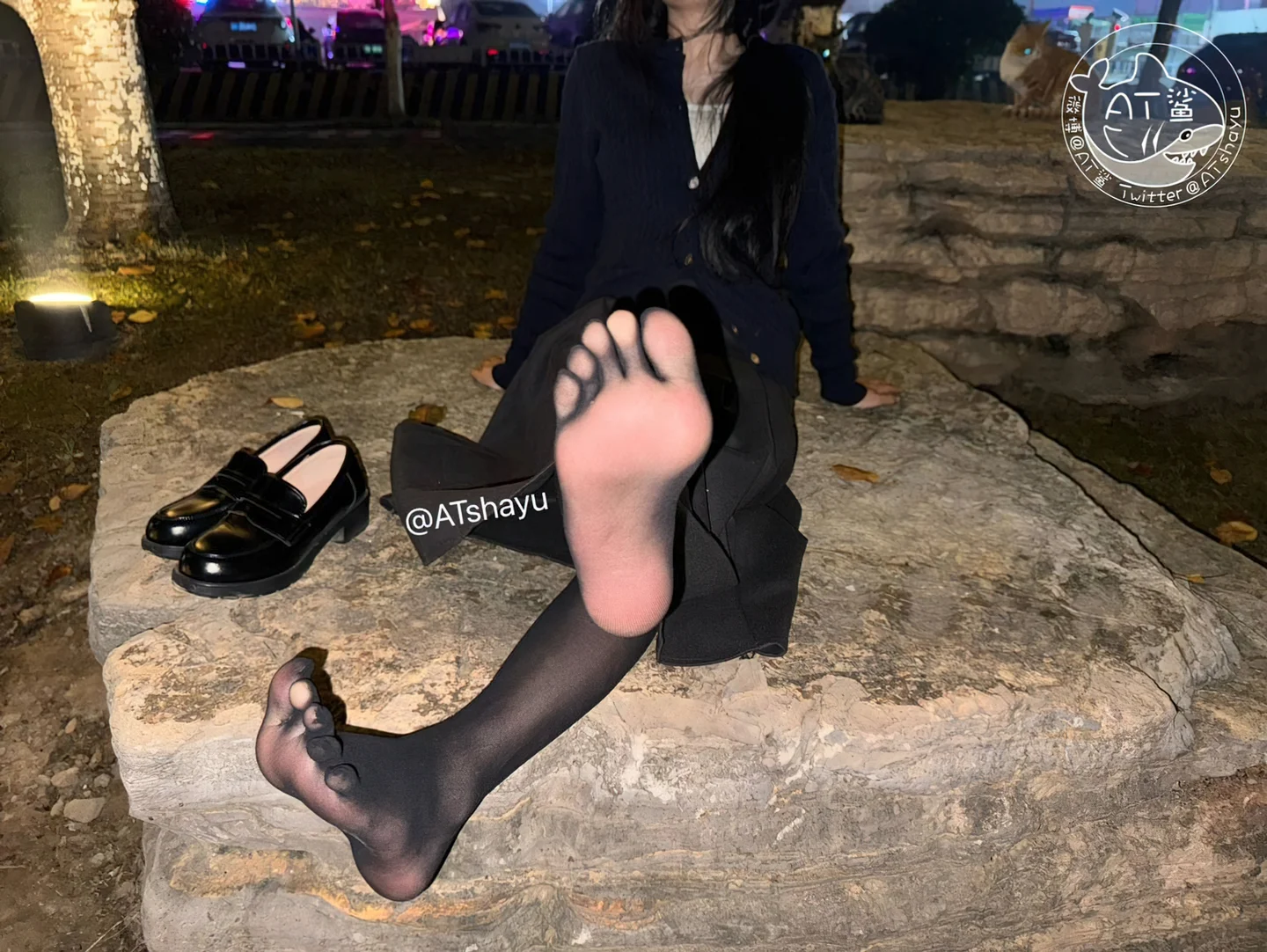 AT鲨 - 户外五指黑丝 [38P-74MB] tg@simisebaisi 【丝足阁】003.webp